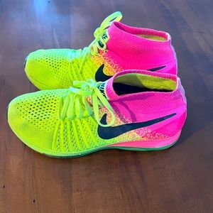 Womens Nike tennis shoes